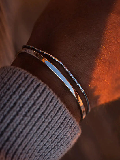 Minimal Unisize Cuff